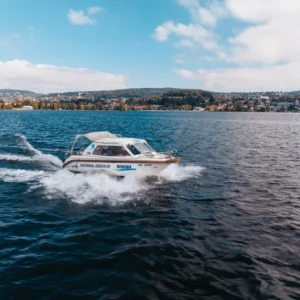 Motorboot Fahrschule